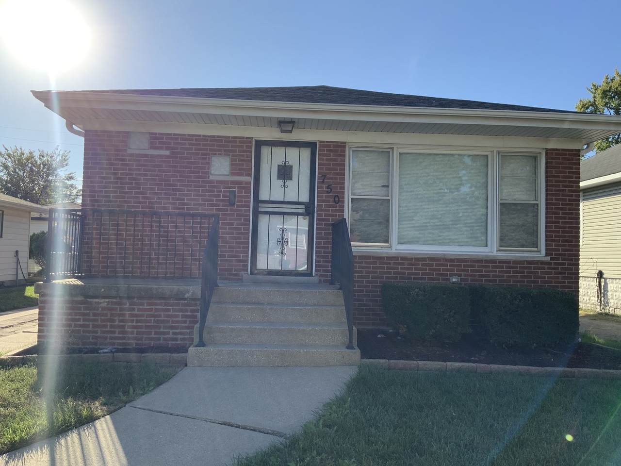 750 Greenbay Avenue - Photo 1
