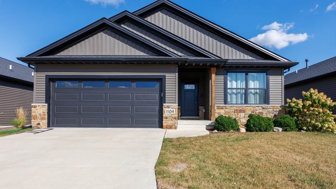 1104 Hershey Road - Photo 1