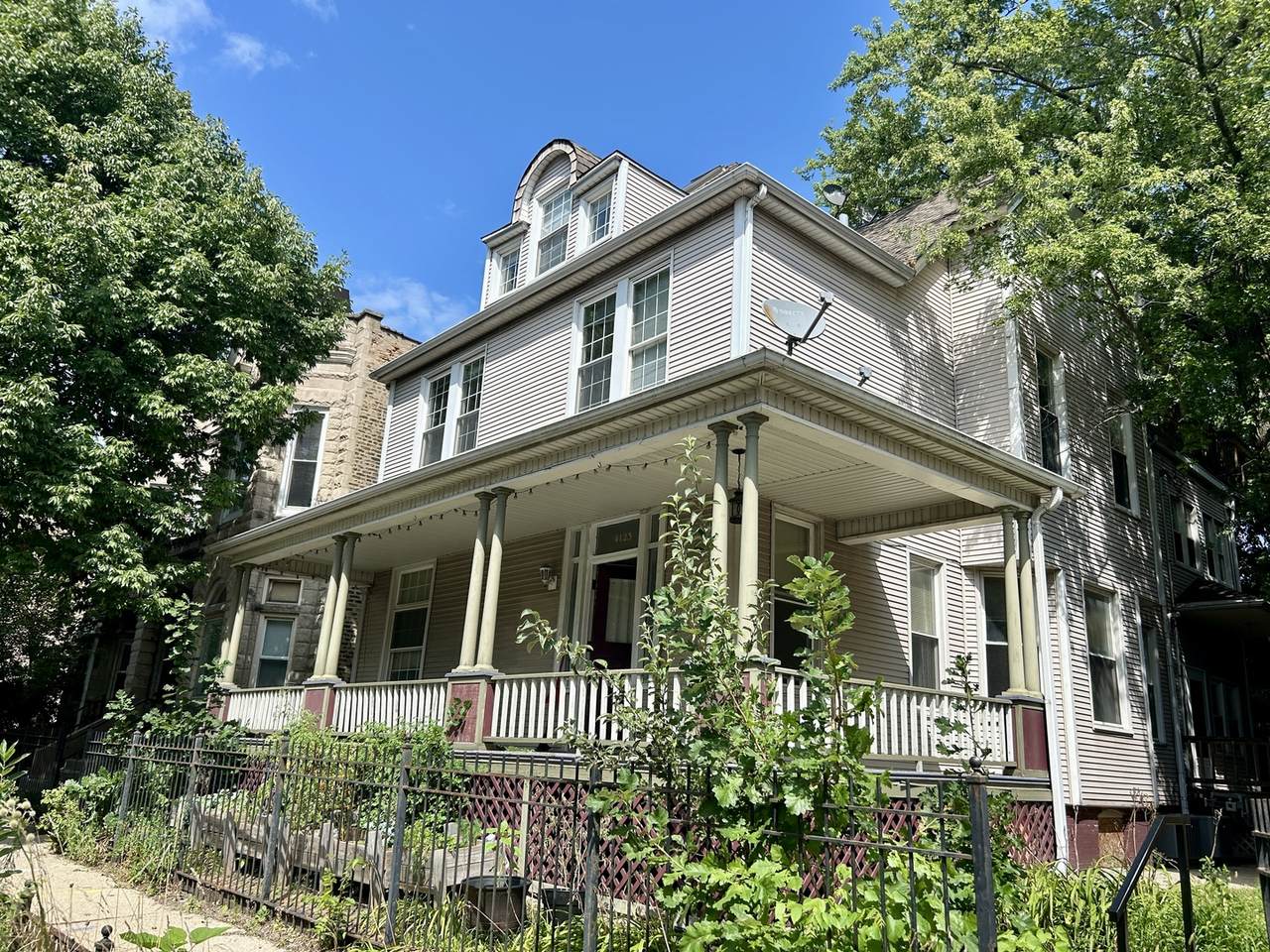 4123 Ashland Avenue - Photo 1
