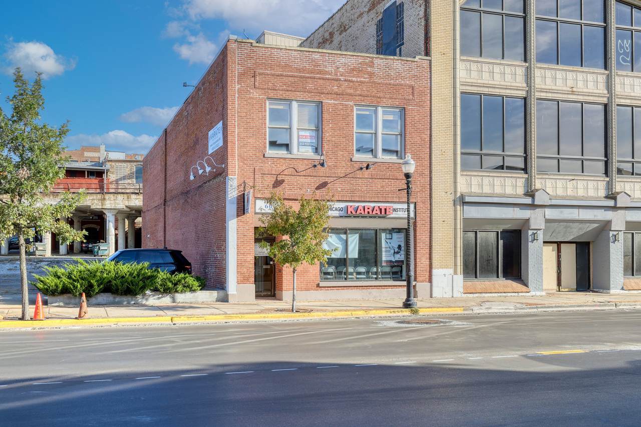 60 Broadway Avenue - Photo 1