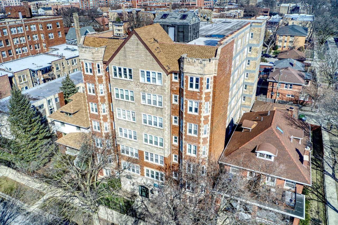 1608 Sherwin Avenue - Photo 1