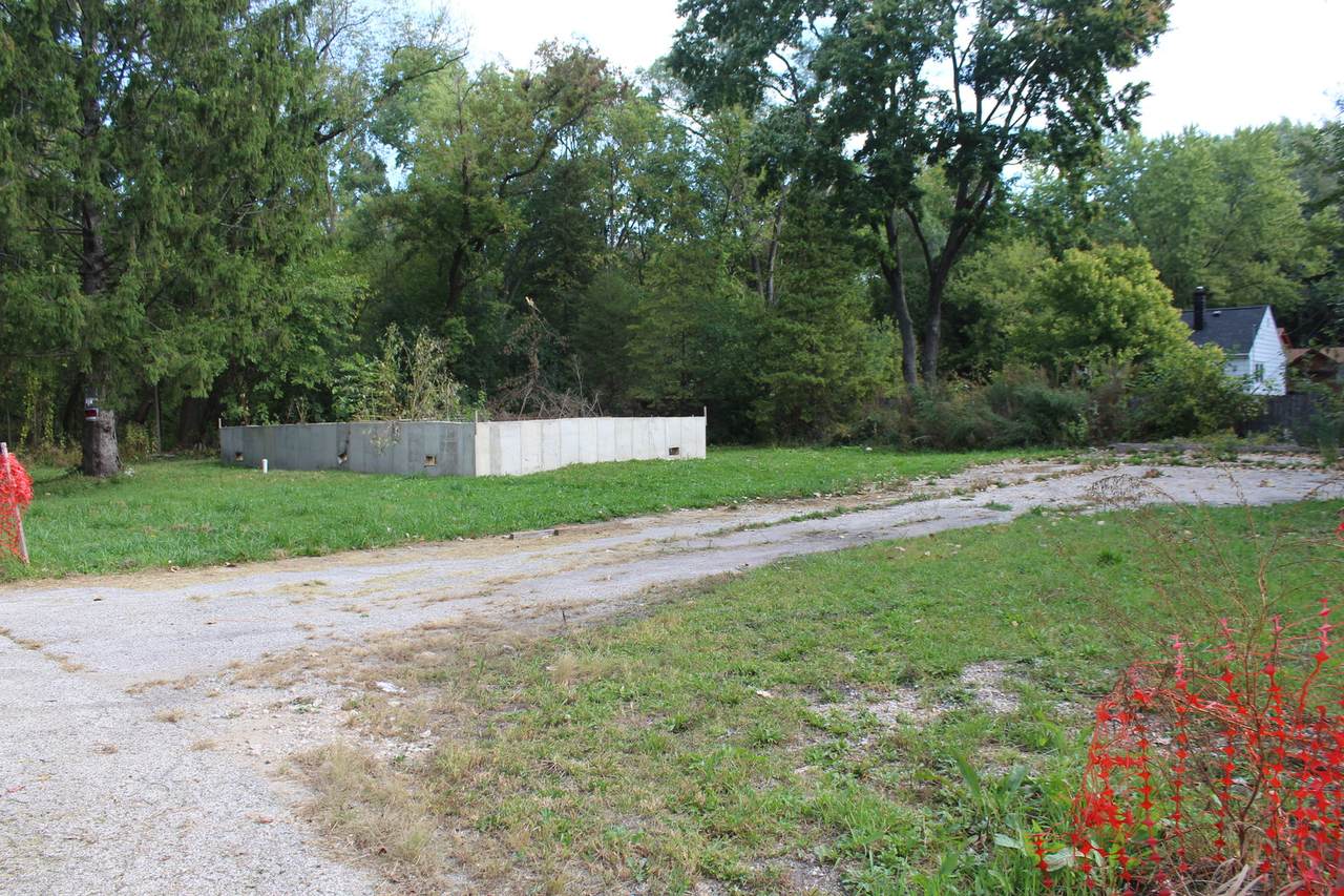 336 Rosedale Drive - Photo 1