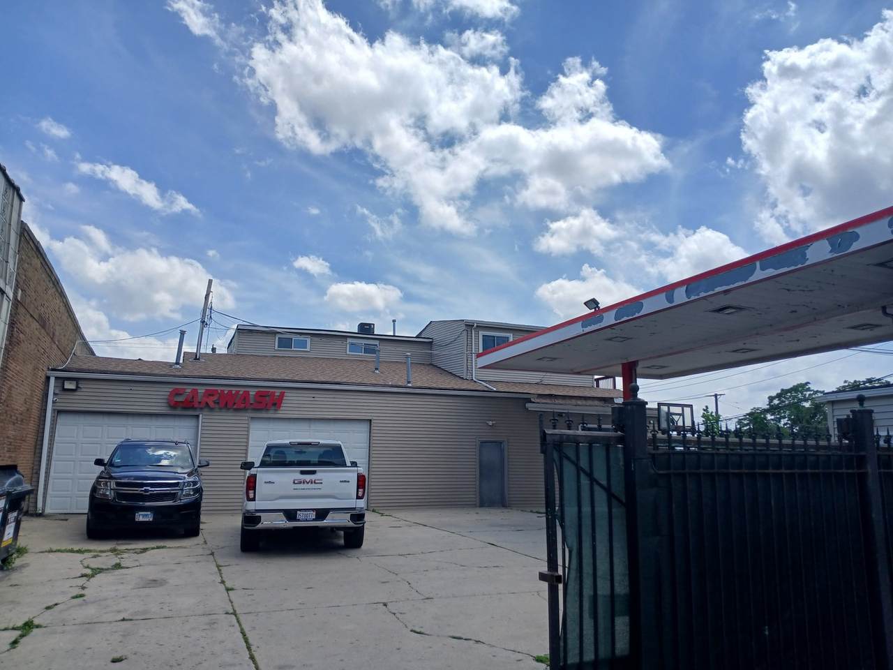 4659 Washington Boulevard - Photo 1