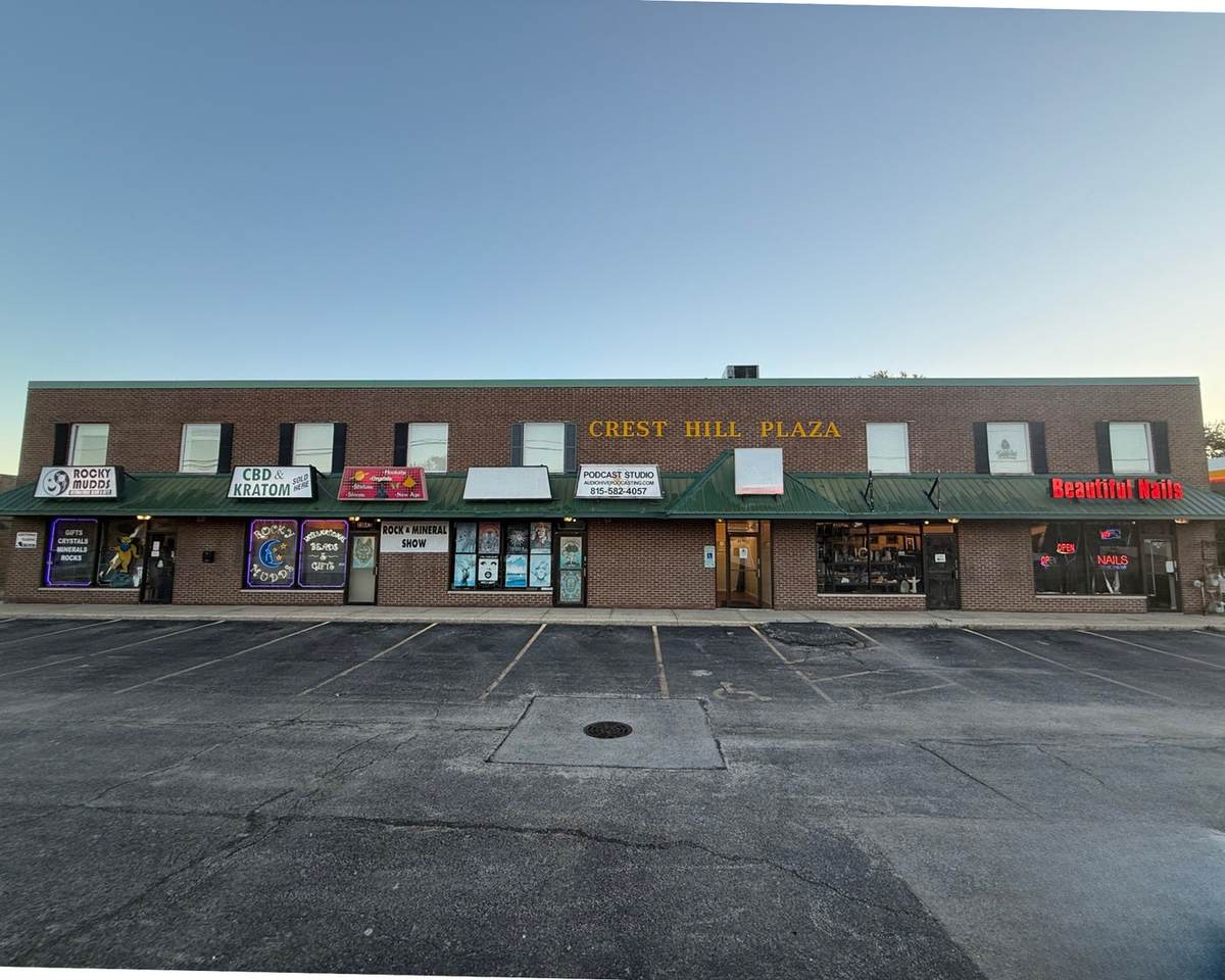 2364 Plainfield Road - Photo 1