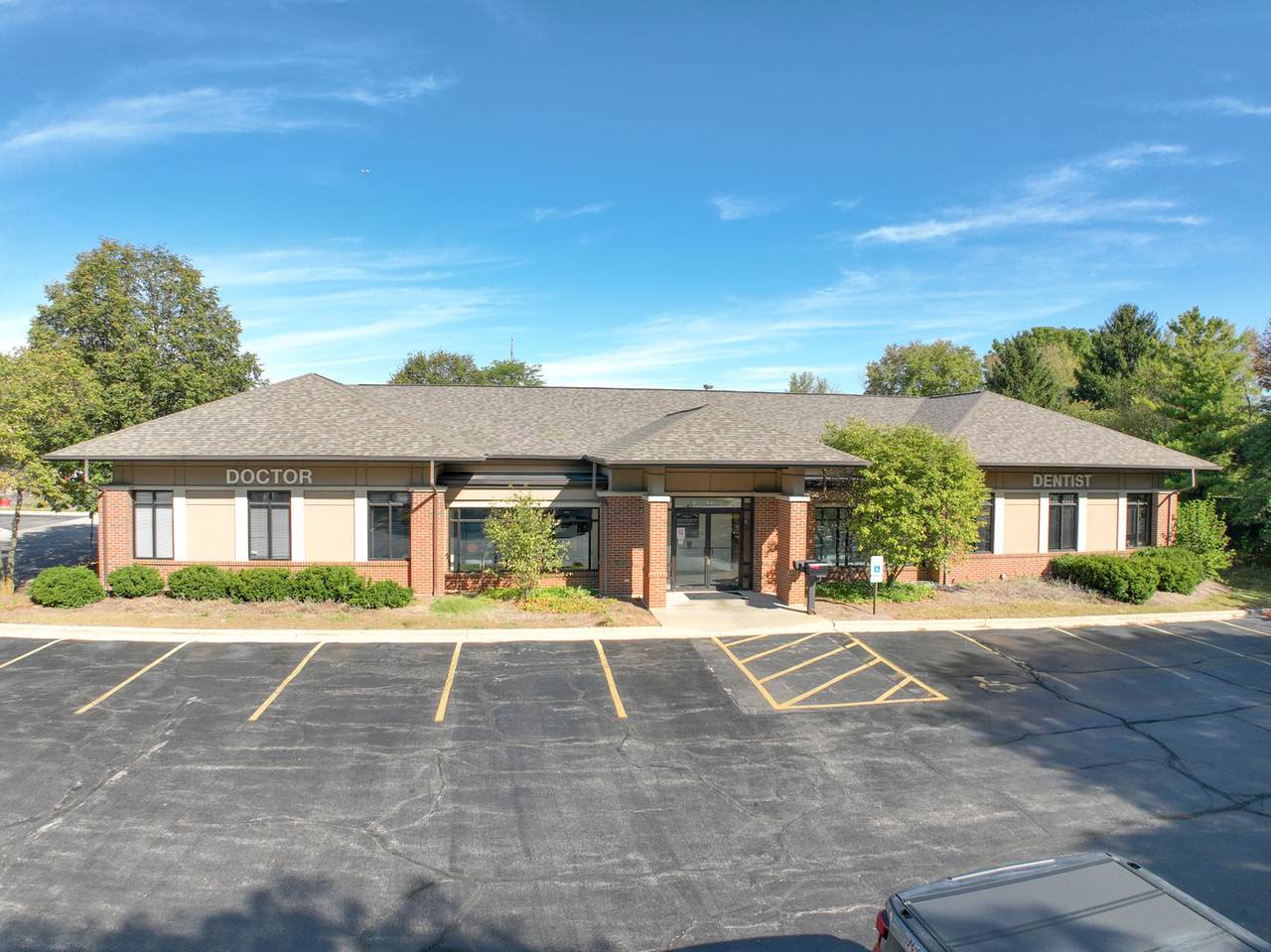 1048-1054 Norwood Lane - Photo 1