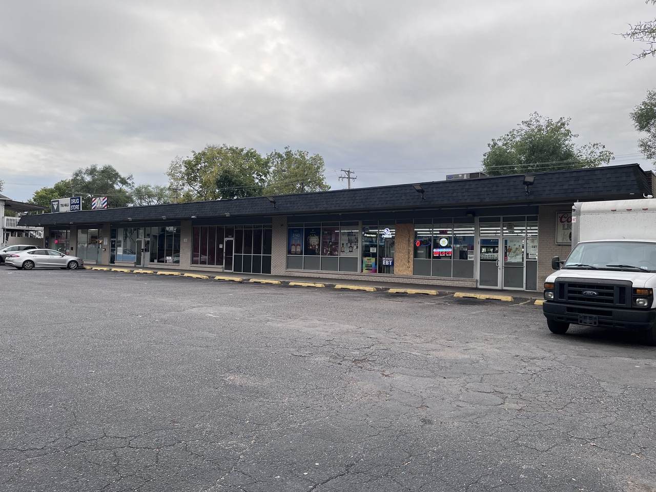 1203 7th Street - Photo 1