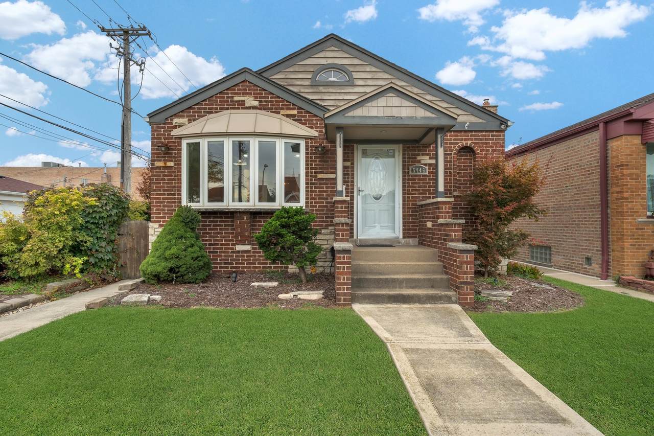 5446 Oak Park Avenue - Photo 1