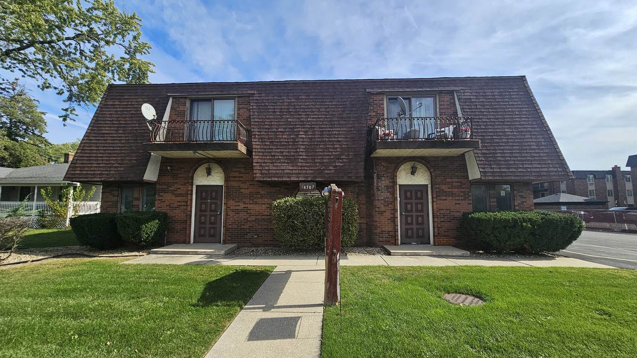 18707 Burnham Avenue - Photo 1