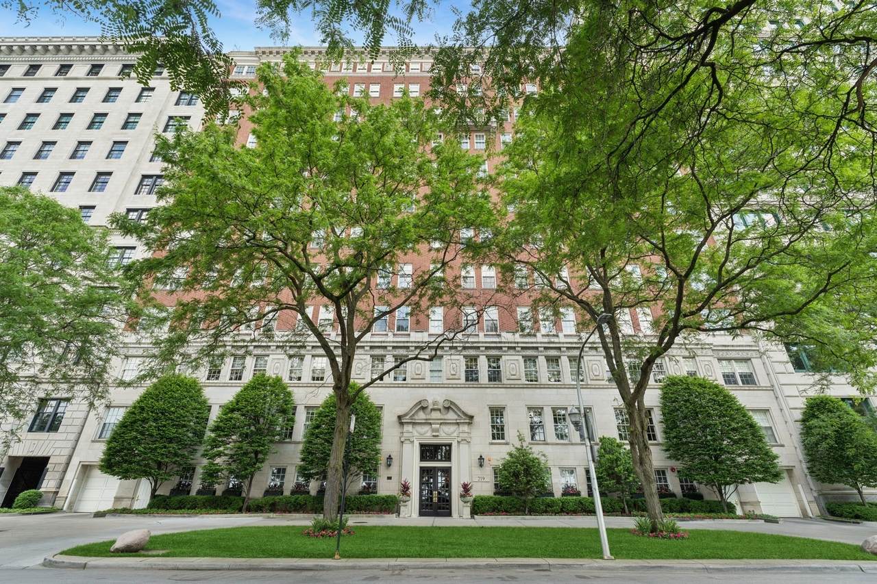 219 Lake Shore Drive - Photo 1