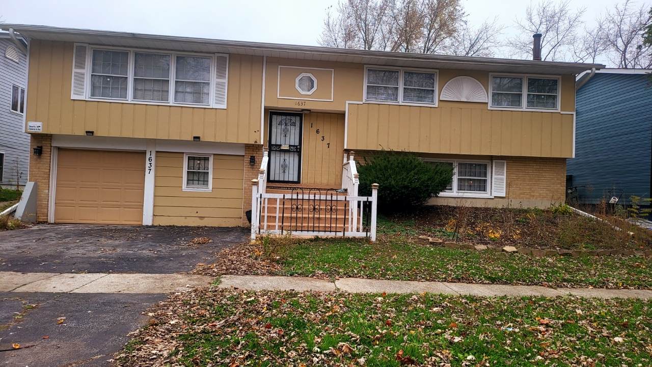 1637 215th Place - Photo 1