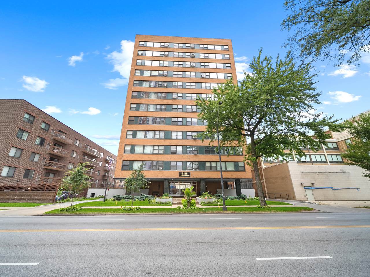 6118 Sheridan Road - Photo 1