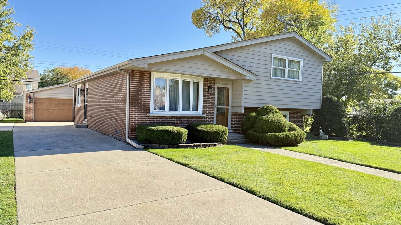 12913 Crestbrook Court - Photo 1