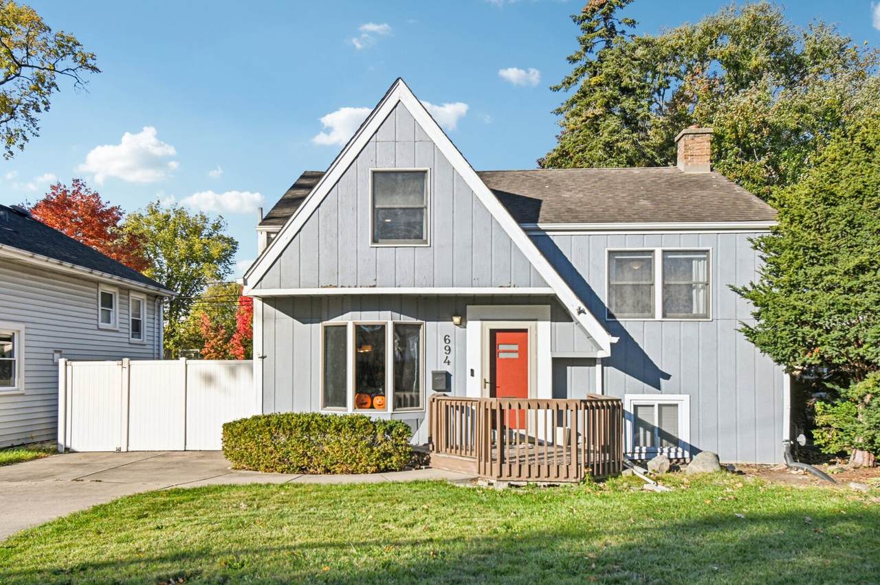 694 York Street - Photo 1