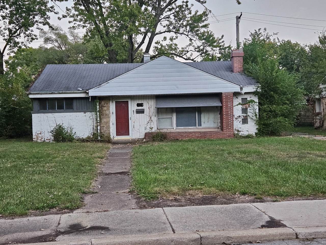 1647 Shirley Drive - Photo 1