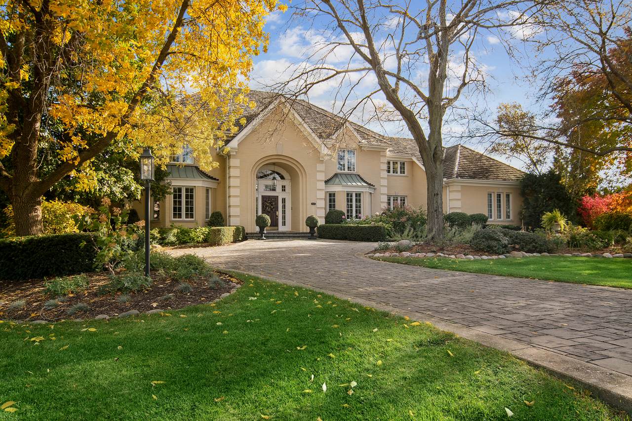 1520 Macalpin Circle - Photo 1
