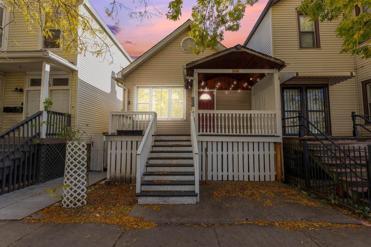 1641 Kedzie Avenue - Photo 1