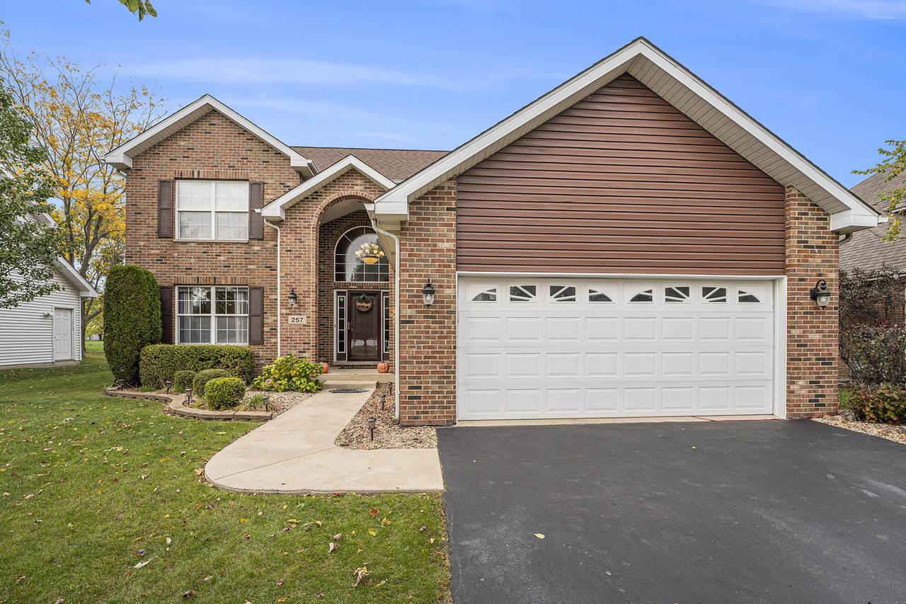 257 Pine Street - Photo 1