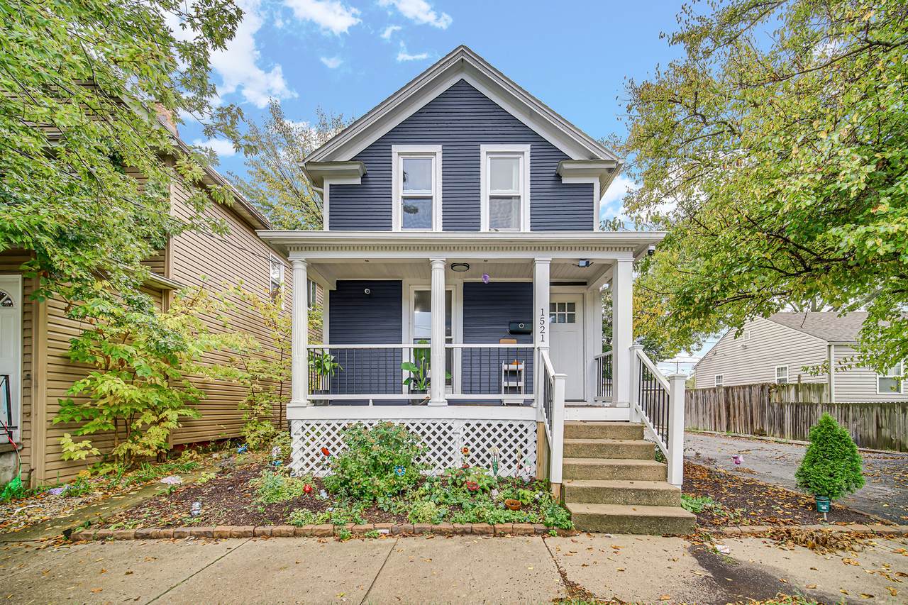 1521 Catalpa Avenue - Photo 1