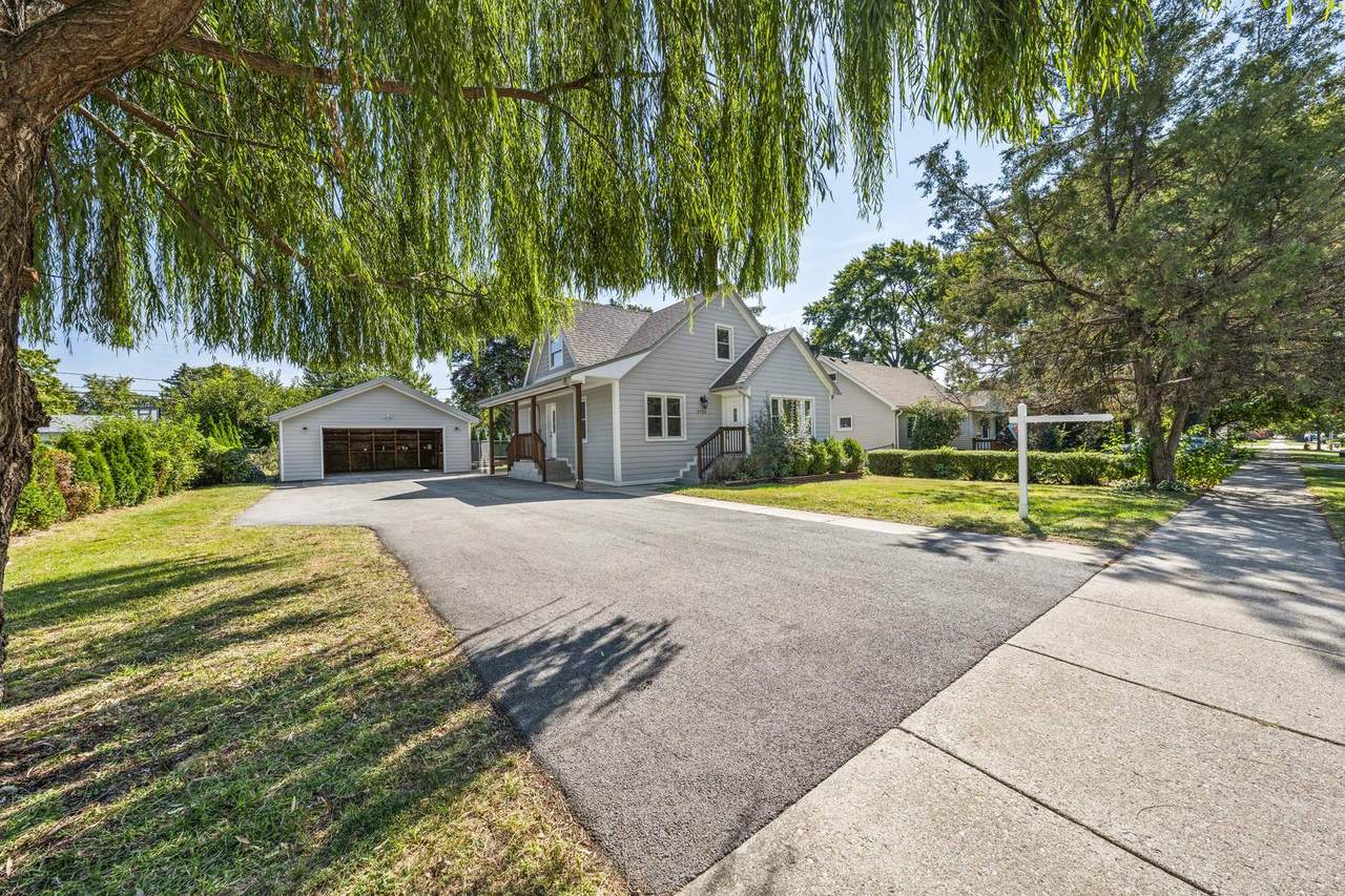 9725 Normandy Avenue - Photo 1