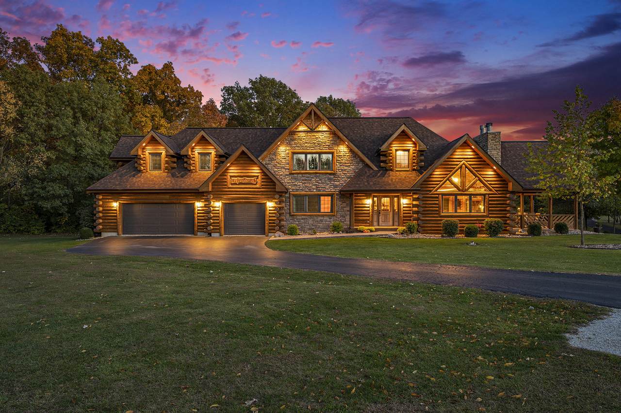 6125 Tulip Lane - Photo 1