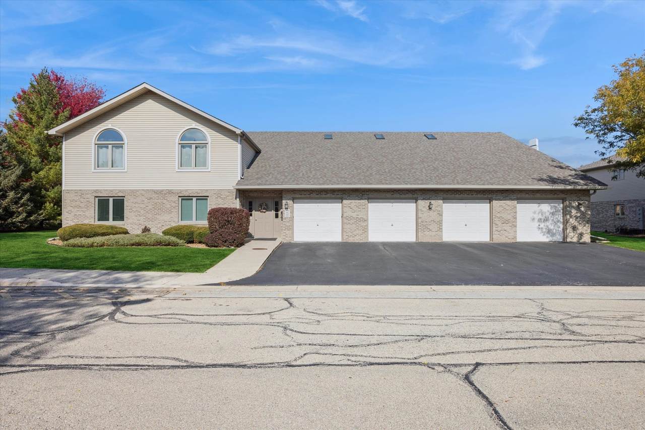 2689 Jodee Drive - Photo 1