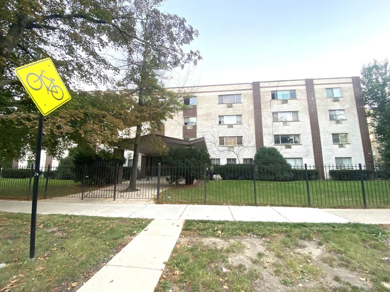 1415 Pratt Boulevard - Photo 1