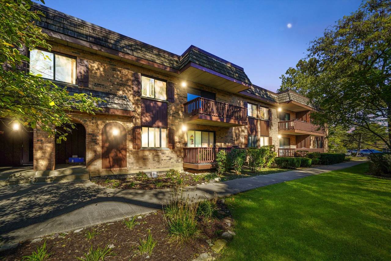 7920 Woodglen Lane - Photo 1