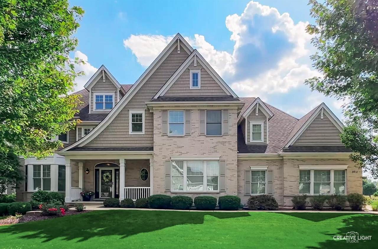 39W841 Hathaway Lane - Photo 1