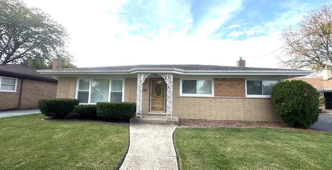 16856 School Street - Photo 1