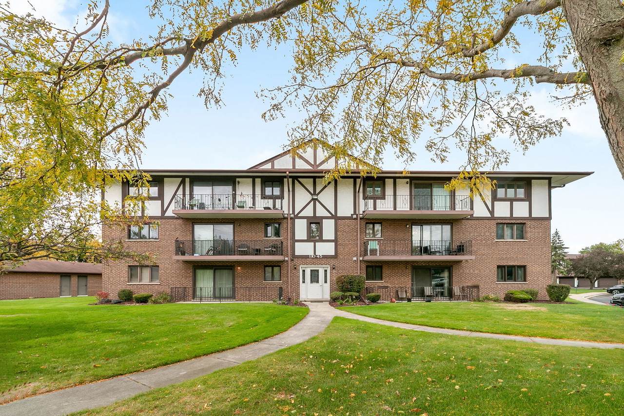 11045 Theresa Circle - Photo 1