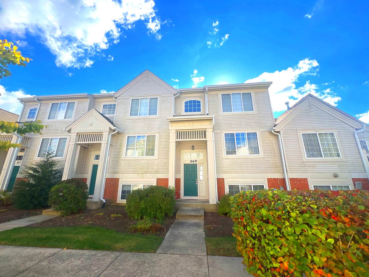 669 Rosehall Lane - Photo 1