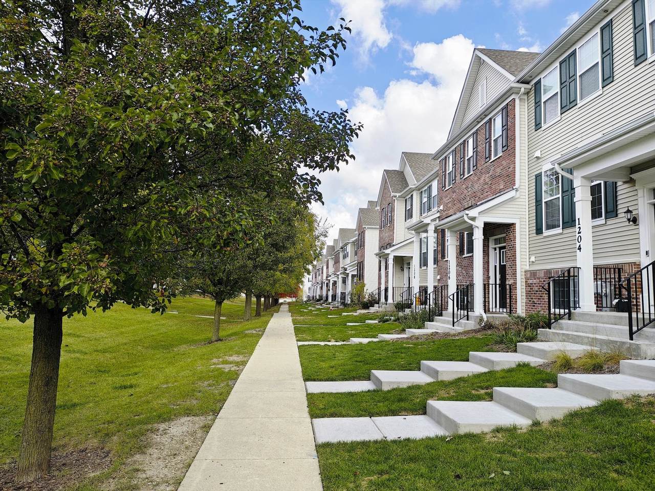 1204 Neubauer Circle - Photo 1