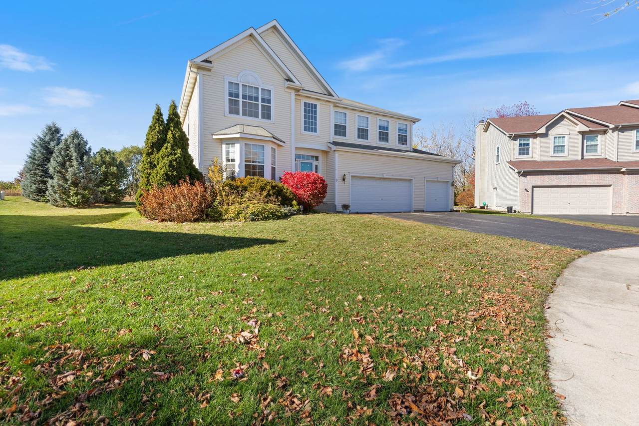 9 Lake Plumleigh Court - Photo 1