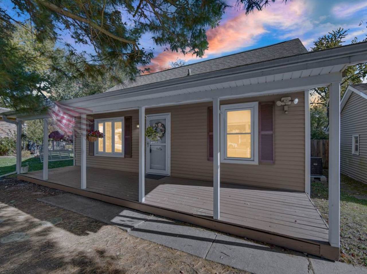 604 Ogden Road - Photo 1