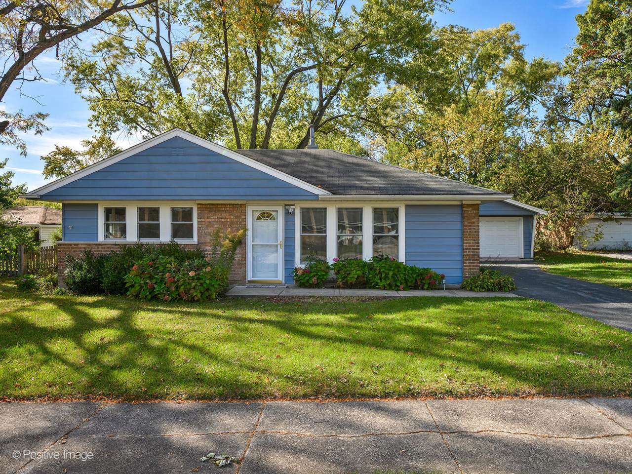 353 Blackhawk Drive - Photo 1