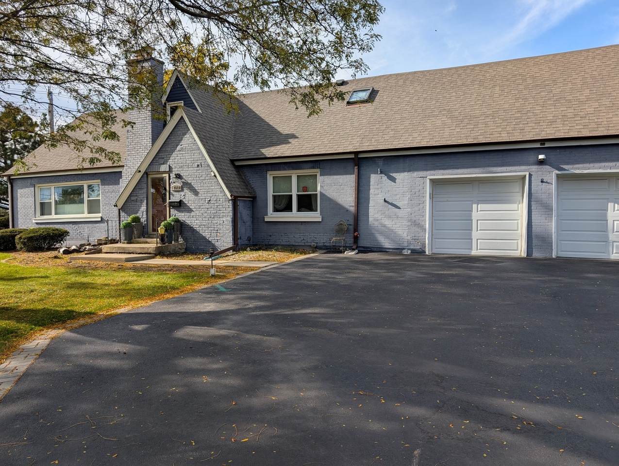 2140 Beechnut Road - Photo 1