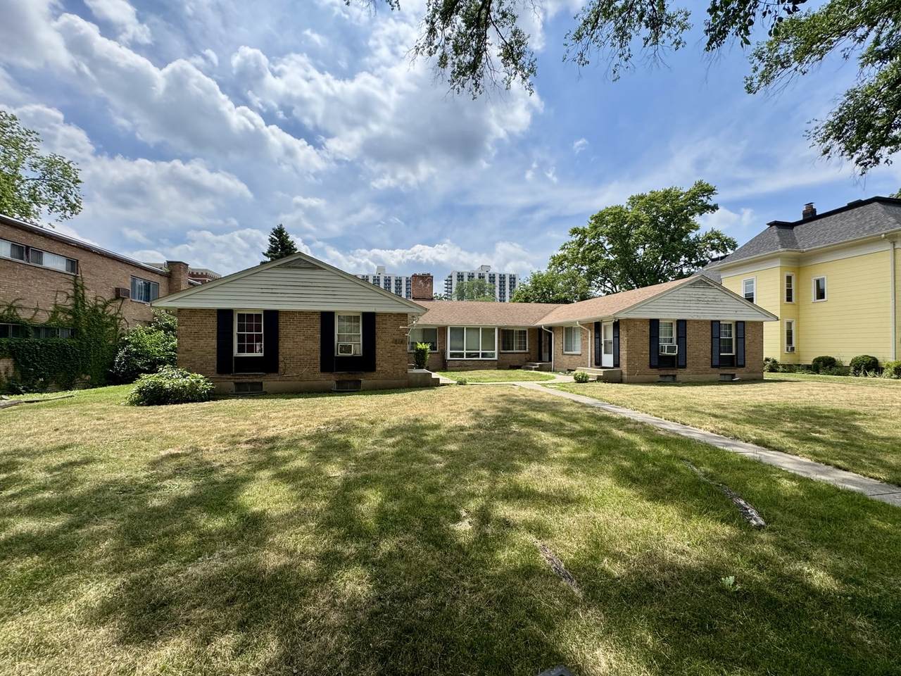 518 Wesley St Street - Photo 1