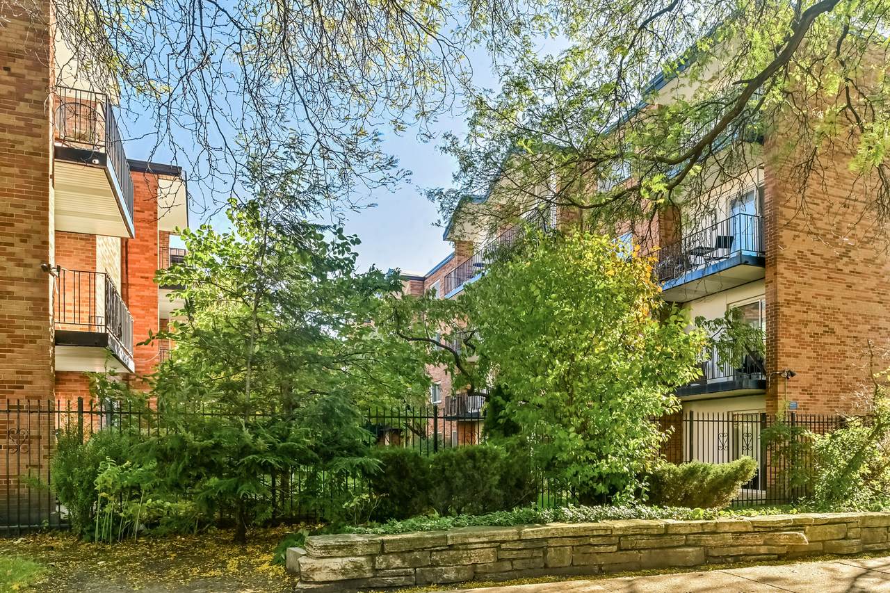 6961 Oakley Avenue - Photo 1