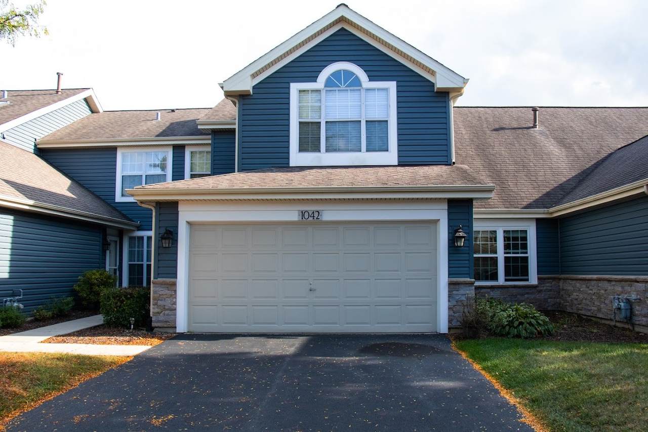 1042 Ridgefield Circle - Photo 1