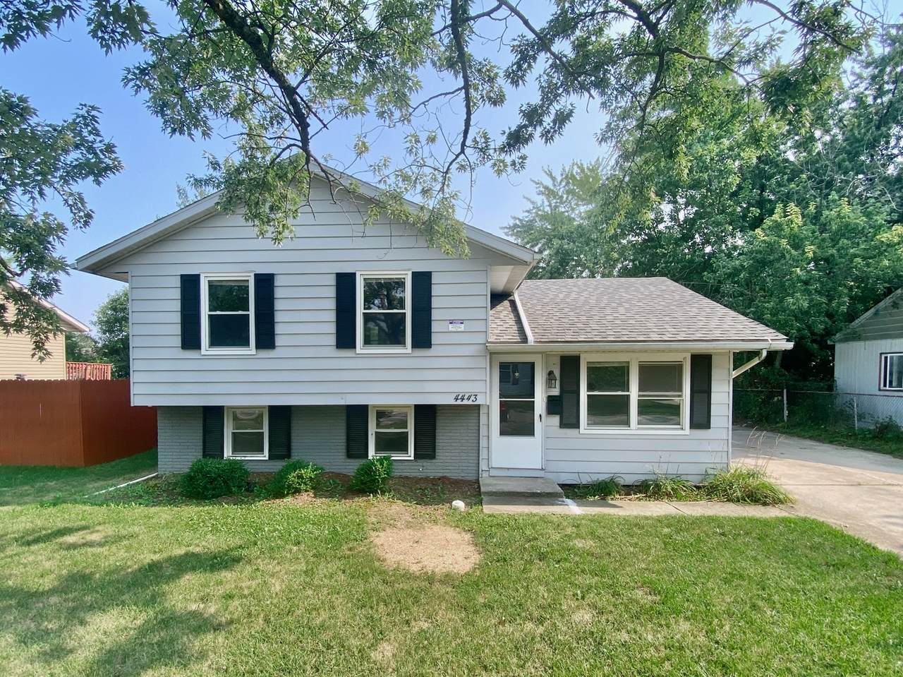 4443 Ascot Court - Photo 1