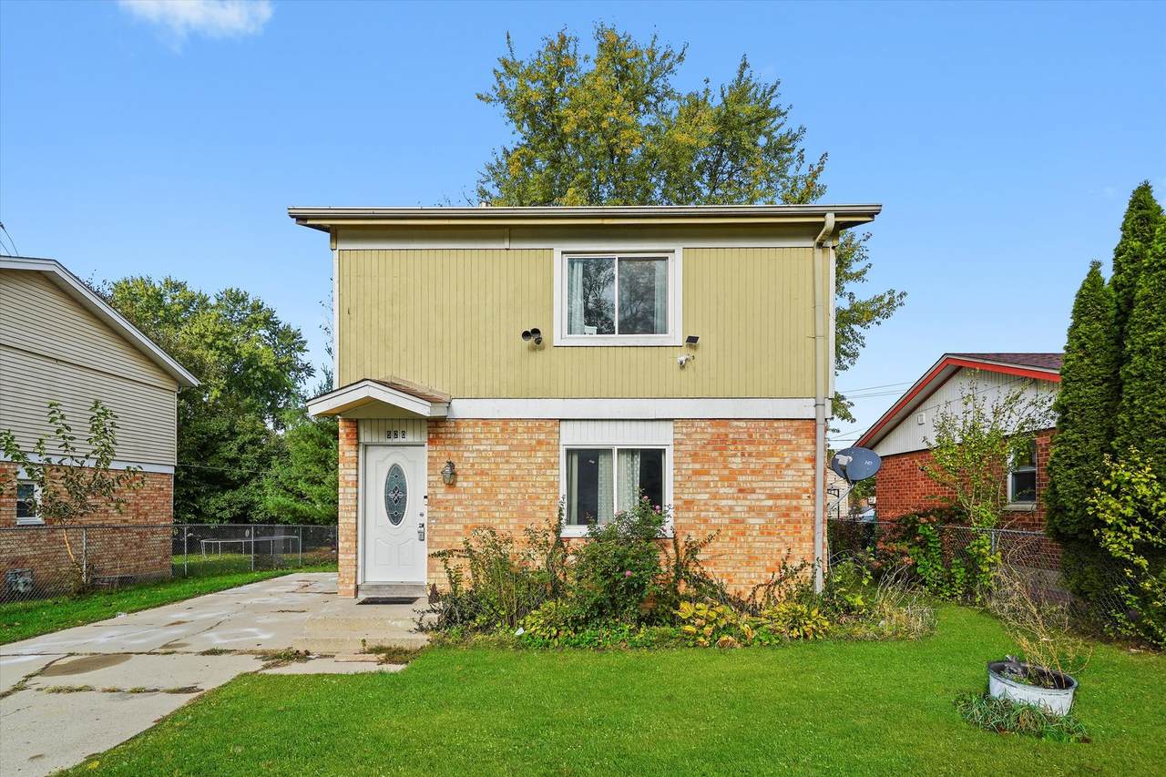 520 Aller Avenue - Photo 1