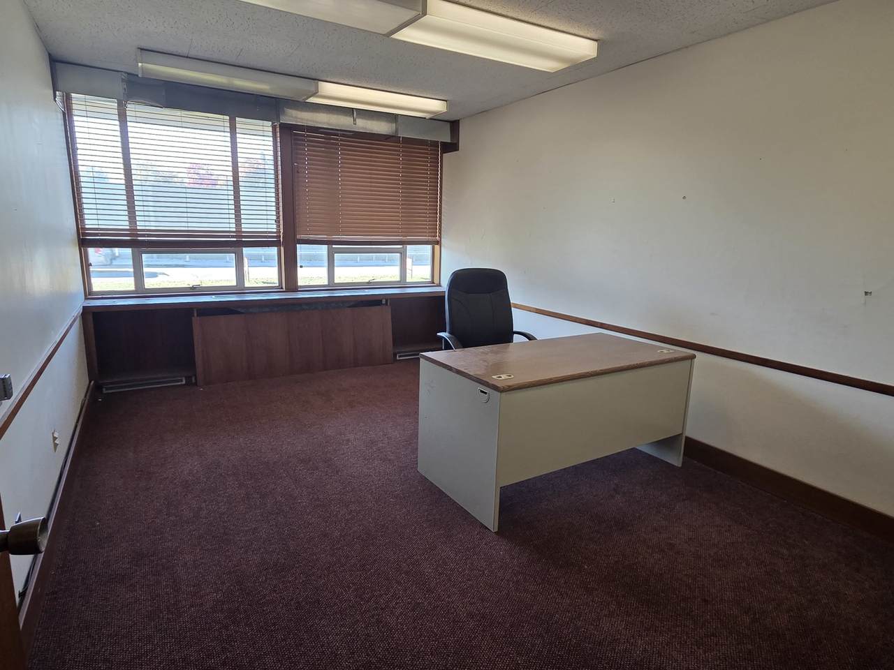 1400 Anthony Drive - Photo 1