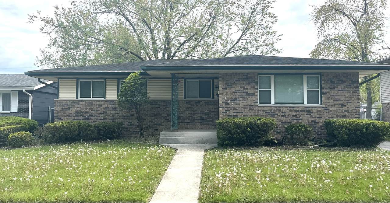 2843 193rd Street - Photo 1