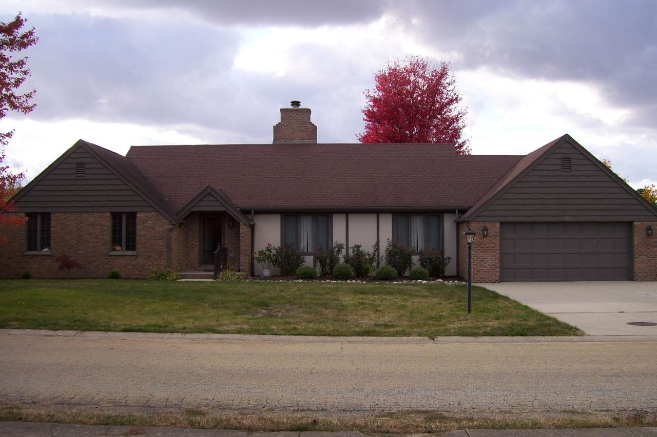 304 Chaucer Boulevard - Photo 1