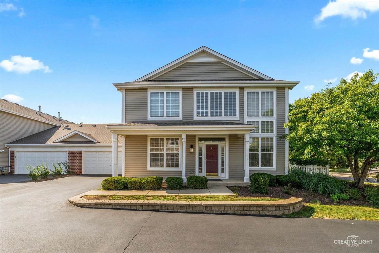 230 St James Parkway - Photo 1