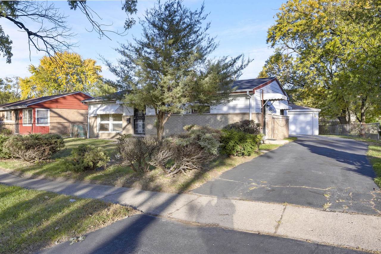 16501 Oxford Drive - Photo 1