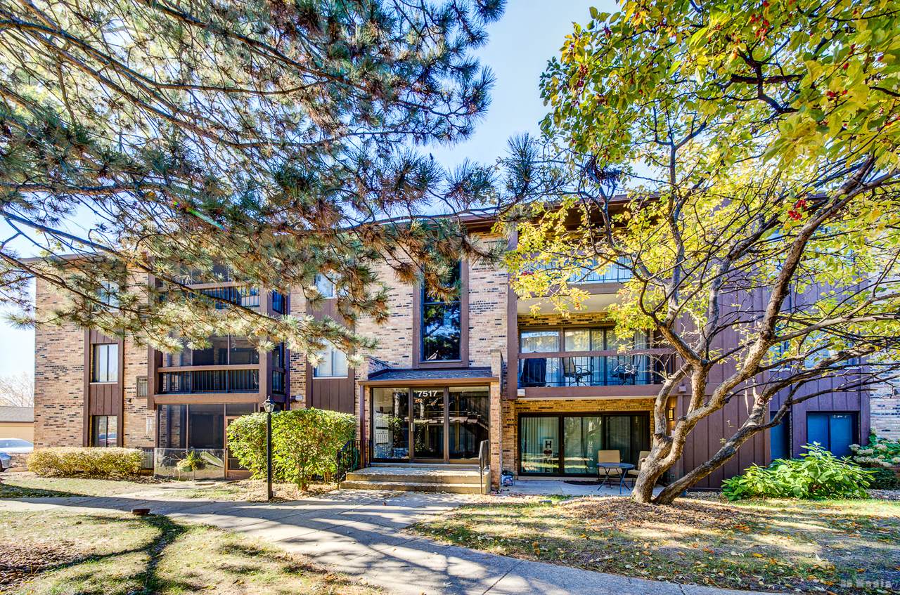 7517 175th Street - Photo 1