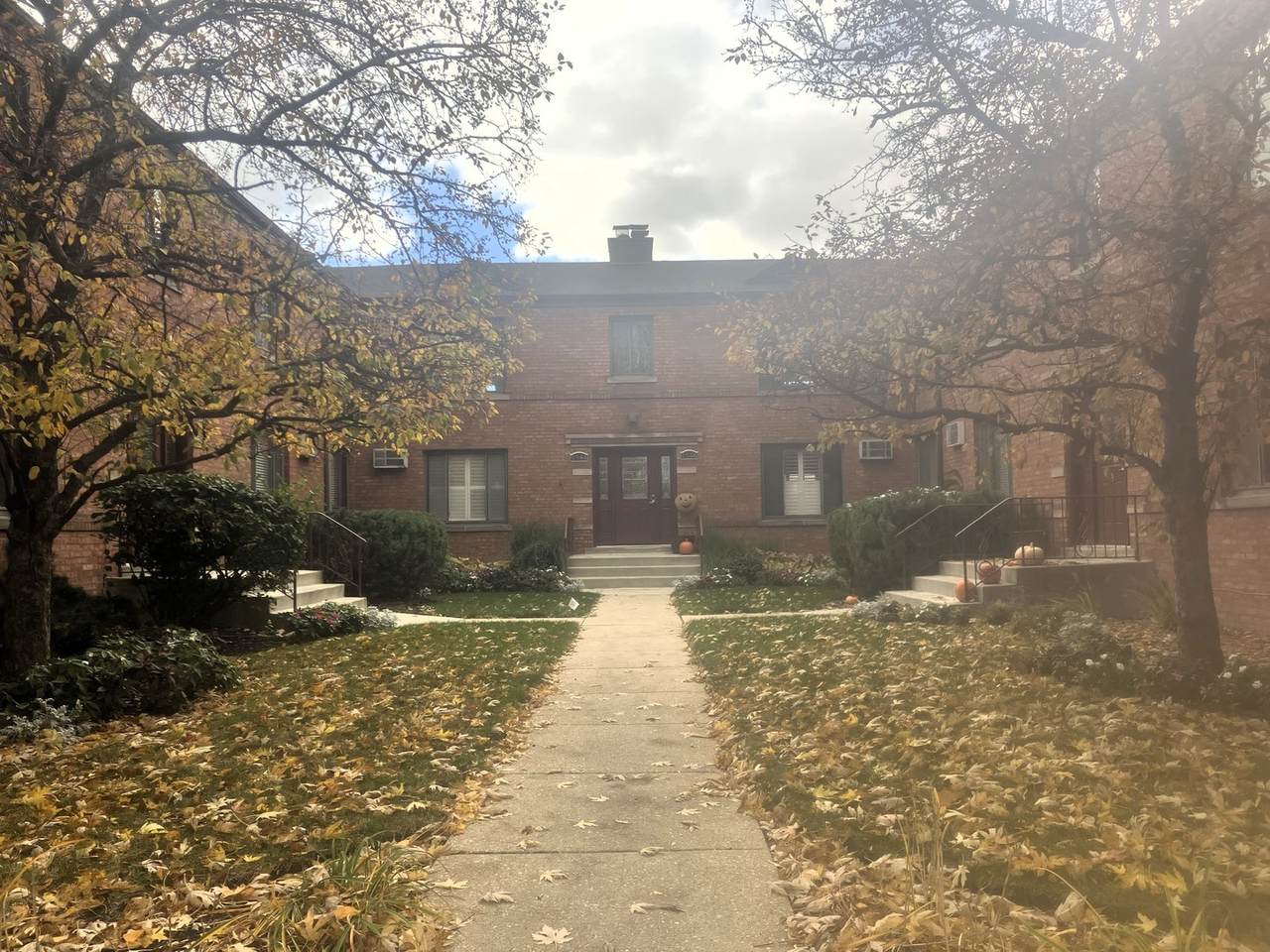 1540 Ashland Avenue - Photo 1