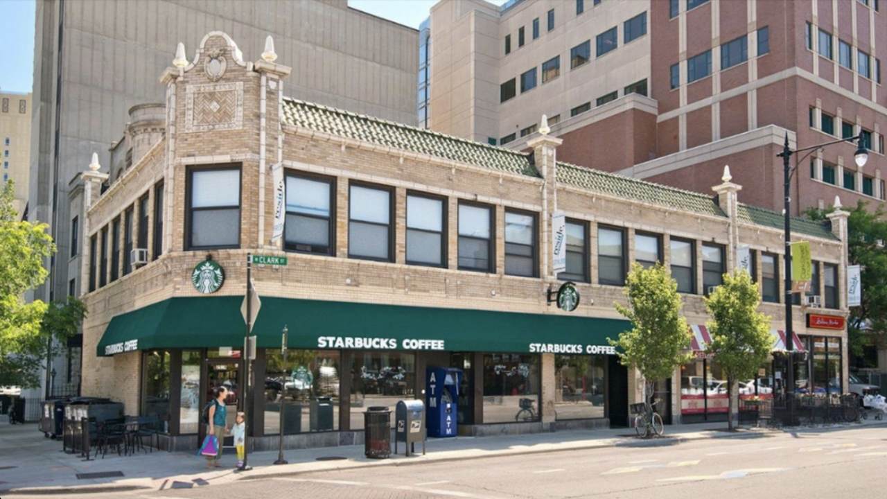 2525 Clark Street - Photo 1