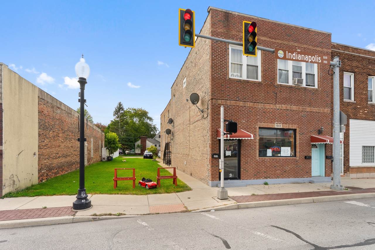 1948 Indianapolis Boulevard - Photo 1
